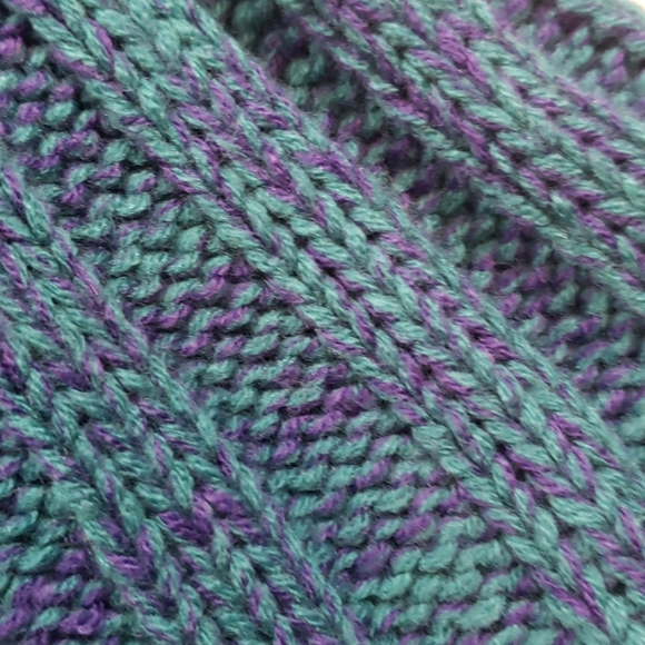 Knit Mermaid Tail Throw Teal - Picture 3 of 7
